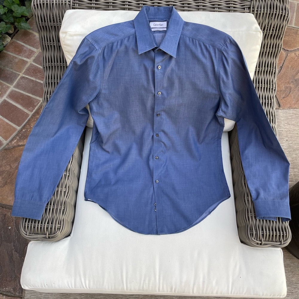 Calvin Klein / Men’s Dress Shirt